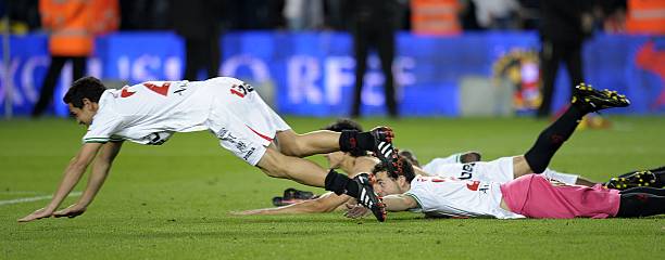 于持球冲击 于持球冲击